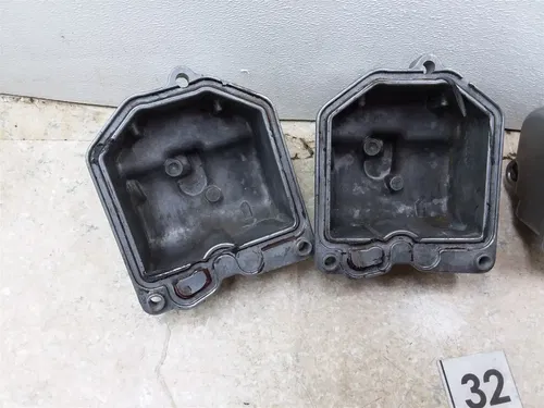 Honda CB650-Custom Carburetor Float Bowl Set 1981 1982 #32 UO AP-423