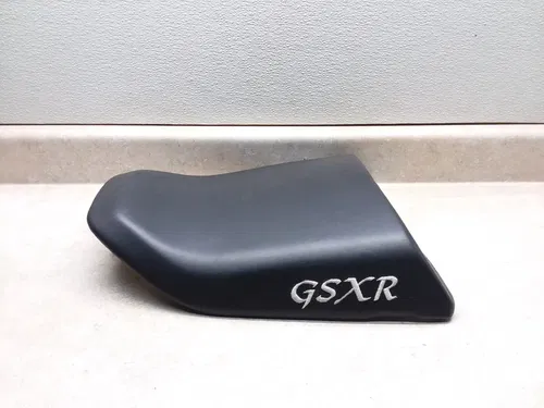 1995 Suzuki GSXR 1100 Rear Seat Assembly GSXR1100-W PA AP-304