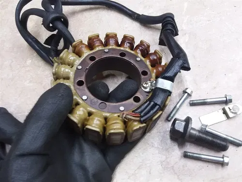 Honda V45 MAGNA VF750 Engine Good Generator Stator 1982 1983 PA AP-352