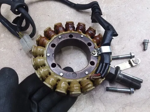 Honda V45 MAGNA VF750 Engine Good Generator Stator 1982 1983 PA AP-352