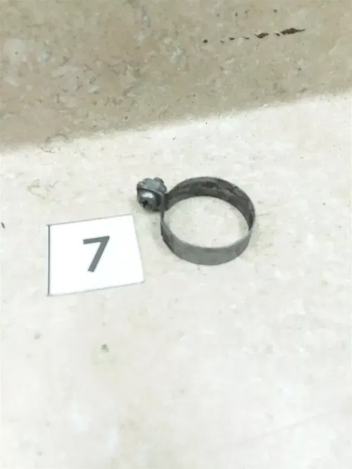 Suzuki 380 GT GT380 1972 Carburetor Spring Clamp #7 1972 UO AP-356