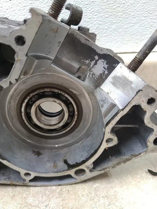 Yamaha 125 MX MX125-B Engine Left Crankcase 1975 JAP AP-115