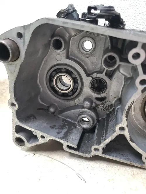 Yamaha 125 MX MX125-B Engine Left Crankcase 1975 JAP AP-115