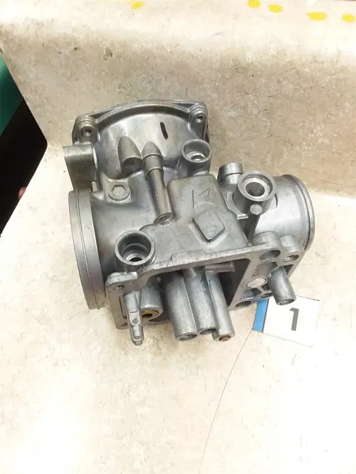 Honda CB750-SC Nighthawk CB750SC Carb LEFT Outer Body 1991-2003 #1 SA AP-384