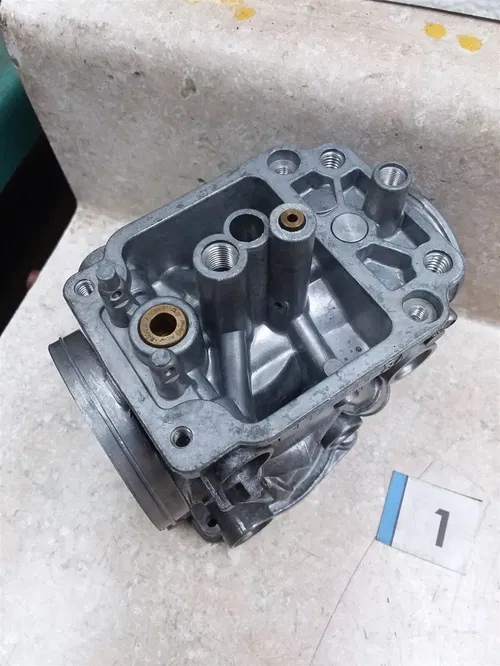 Honda CB750-SC Nighthawk CB750SC Carb LEFT Outer Body 1991-2003 #1 SA AP-384
