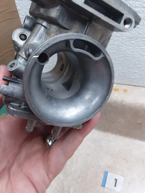 Honda CB750-SC Nighthawk CB750SC Carb LEFT Outer Body 1991-2003 #1 SA AP-384