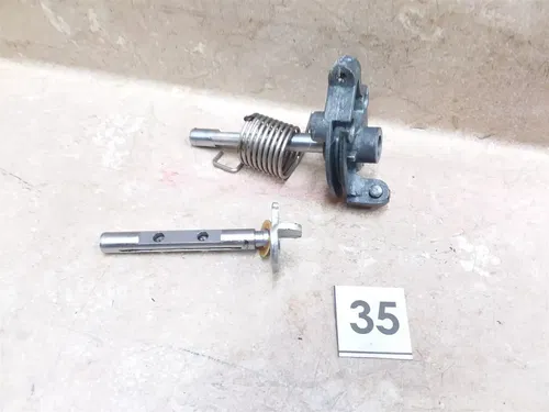 Kawasaki KZ400-H LTD V60A Carb Right Left Throttle Shaft Set 1979 #35 UO AP-405
