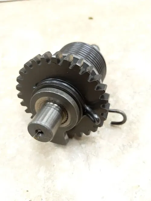 Yamaha LS2 100 Twin Engine Good Kickstarter Spindle Shaft 1972 PA AP-152
