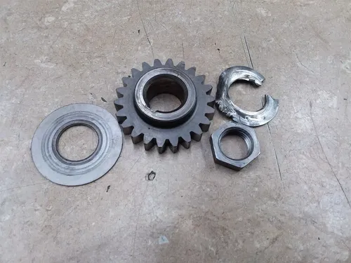 Suzuki 250 RM250 Engine Crank Gear LOT 1976 1977 Vintage PA AP-429