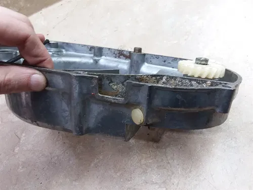 Yamaha RT2 RT3 DT3 DT2 1972 1973 Engine Clutch Cover AP-