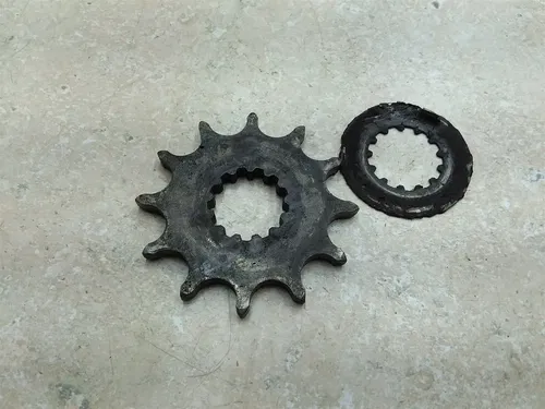 Yamaha 250 DT1 Engine Countershaft Sprocket Gear 1969 1970 1971 AP-256