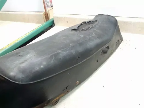 Honda 175 CL CL175 1968-1969 Used Original Seat Base Unit ZB-35