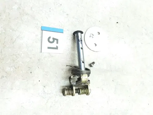 Yamaha XJ650 XJ750 Carb Right Outside Throttle Shaft 1980-1983 #51 UO AP-410