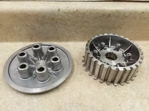 Yamaha 250 DT2-MX DT2MX Engine Clutch Hub Boss & Pressure Plate 1972 AP-199