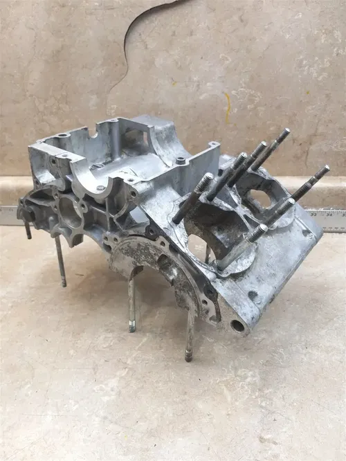 Kawasaki 250 A1 A1-SS A1SS Engine Good TOP Crankcase 1968 1969 PA AP-156