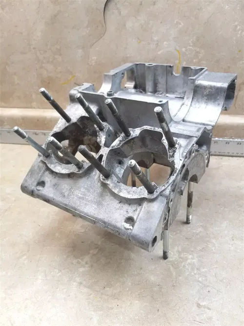 Kawasaki 250 A1 A1-SS A1SS Engine Good TOP Crankcase 1968 1969 PA AP-156