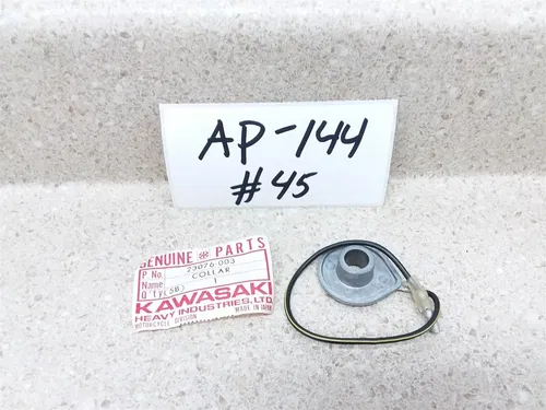 Kawasaki 23076-003 KH500 H1 KH400 S3 Signal Collar NOS #45 AP-144