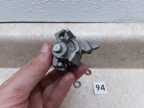 Honda CX500 Custom Carburetor Left Throttle Shaft 1979 #94 UO AP-396
