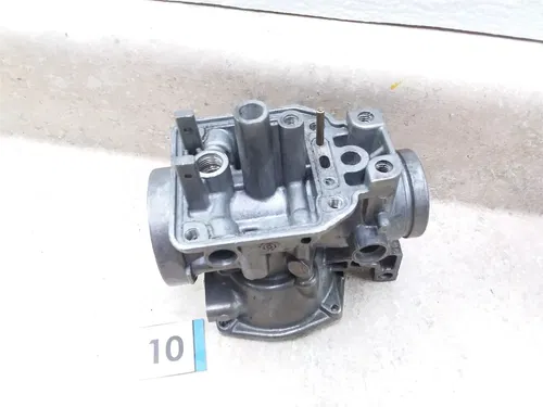 Yamaha XJ650 MAXIM XJ750 Carburetor Right Inside Body #10 1980-1983 UO AP-397