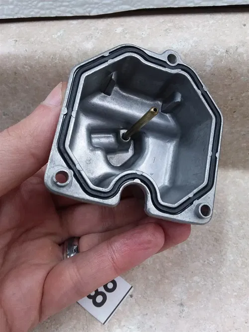 Honda CB750-F Carburetor Left Float Bowl 1977 #86 UO AP-425