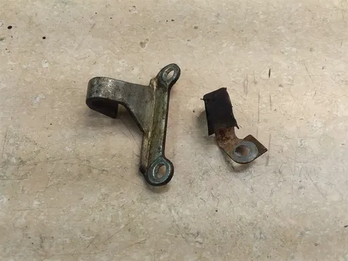 Honda 350 XL XL350-K0 1974 Engine Cable Guide PA 1974 AP-351