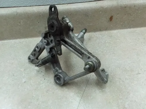 Honda 700 VFR VFR700 Right Front Footpeg Bracket Brake Pedal 1987 PA AP-322