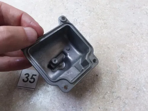 Honda CB650-SC Nighthawk Carburetor Right Float Bowl 1983-1985 #34 UO AP-394