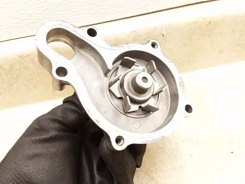 Yamaha 850 TDM TDM850 Engine Water Pump Unit 1992 AP-211