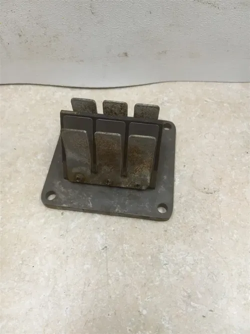 Yamaha 360 MX MX360 Engine Reed Valve cage 1974 PA AP-154