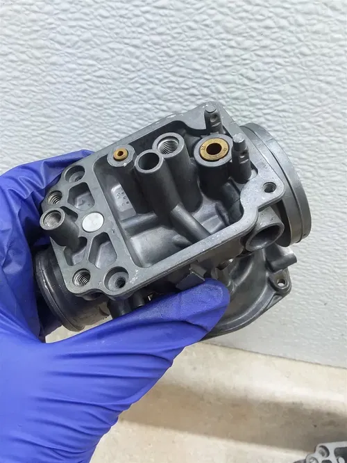 Honda CB650SC Nighthawk Carburetor Right Outside Body 1983-1985 # SA AP-414