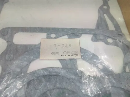 Honda 125 CB92 Engine Unused Engine Gasket Kit Set NOS ZE-195