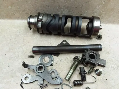 Suzuki 750 GSXR750 Engine Shift Forks Drum 1985 1986 AP-239