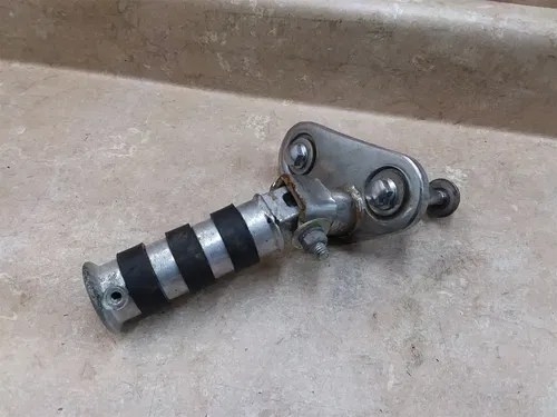 Honda 600 VLX VT600 SHADOW Right Front Footpeg 2002 2001 PA AP-301