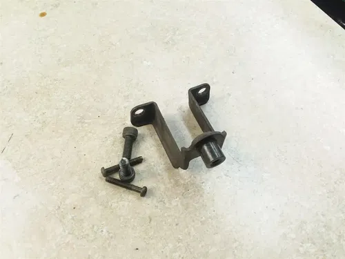 Yamaha 535 XV XV535 Gas Tank Bracket 1996 PA AP-331