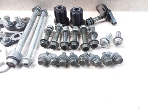 1995 Suzuki GSXR 1100 Motor Mount Bolts & Bracket Hardware GSXR1100-W PA AP-304