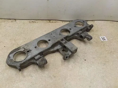 Suzuki GS850-G Carb Carburetor Mount Bracket 1979 # UO AP-366