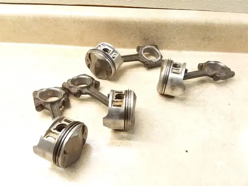 Honda 700 VFR VFR700 Engine Pistons Rings Crank Rods Set 1987 PA AP-322
