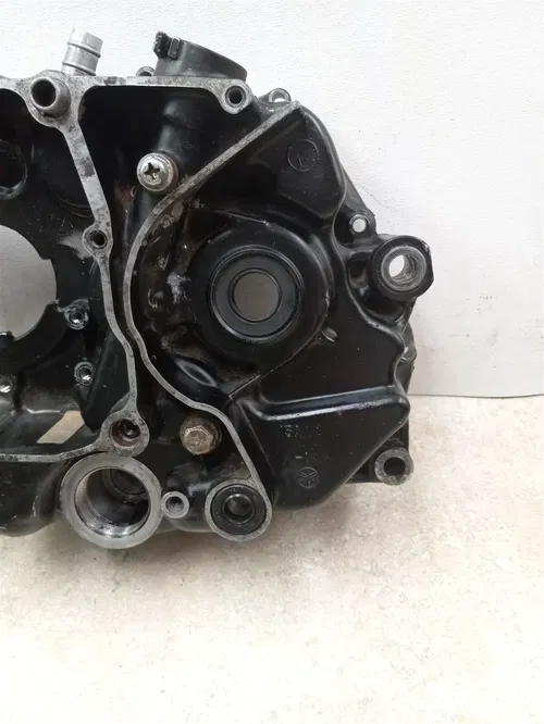 Yamaha 225 TT TT225 Engine Left Crankcase 1986 1987 PA AP-153