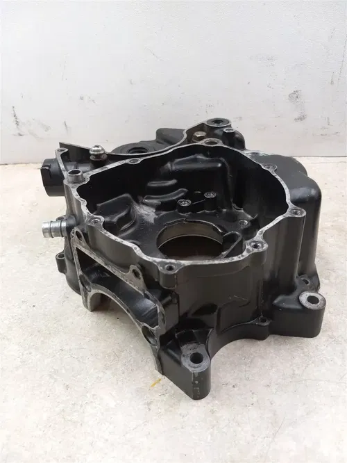 Yamaha 225 TT TT225 Engine Left Crankcase 1986 1987 PA AP-153