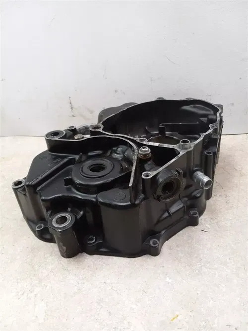 Yamaha 225 TT TT225 Engine Left Crankcase 1986 1987 PA AP-153