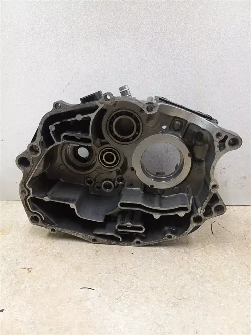 Yamaha 225 TT TT225 Engine Left Crankcase 1986 1987 PA AP-153