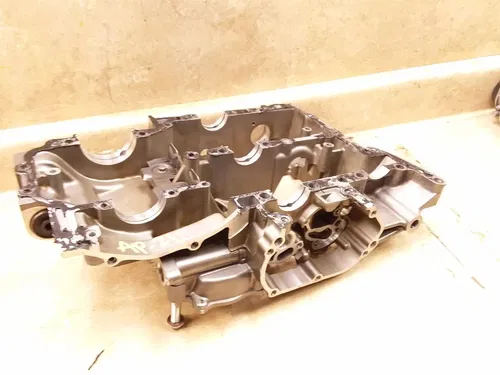 Yamaha 850 TDM TDM850 Engine Bottom Crankcase 1992 AP-211