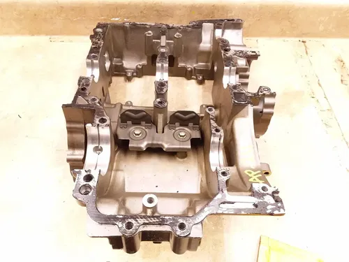 Yamaha 850 TDM TDM850 Engine Bottom Crankcase 1992 AP-211