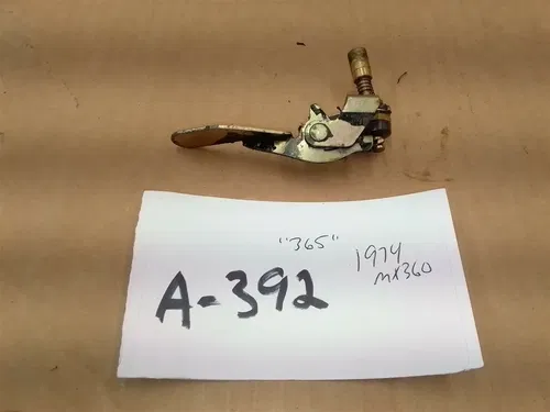 Yamaha "365" 360 MX MX360 Engine Carburetor Chock Lever A-392