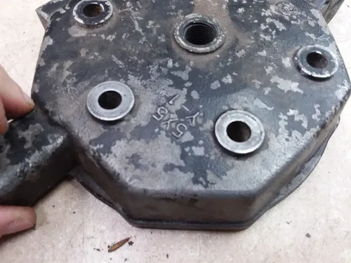 Yamaha YZ250 Engine Top Cylinder Head 1982 5X5 YPVS #2AP-