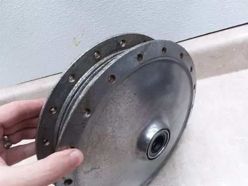 Yamaha 200 CS3-C Scrambler Front wheel Hub 1971 PA AP-408