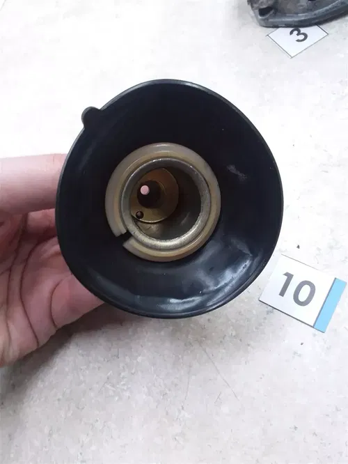 Yamaha XJ650 Maxim XJ750 Carburetor Slide Diaphragm #10 1980-1983 UO AP-353
