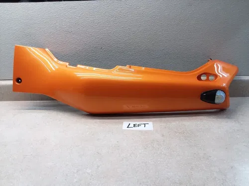 1995 Suzuki GSXR 1100 Left Side Cover Frame Body Panel GSXR1100-W PA AP-304