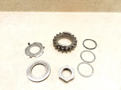 Yamaha SC500 1973 1974 Engine Clutch Nut & Gear Hardware Lot PA AP-275