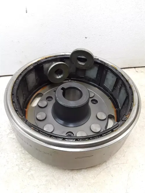 Yamaha 600 TT600 Engine Good Flywheel Alternator Rotor 1984 1985 AP-215